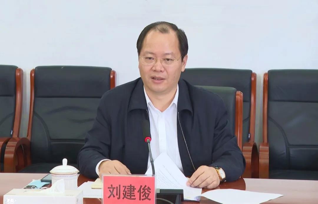 区委书记刘建俊会见华润电力广东新能源公司总经理陈可一行