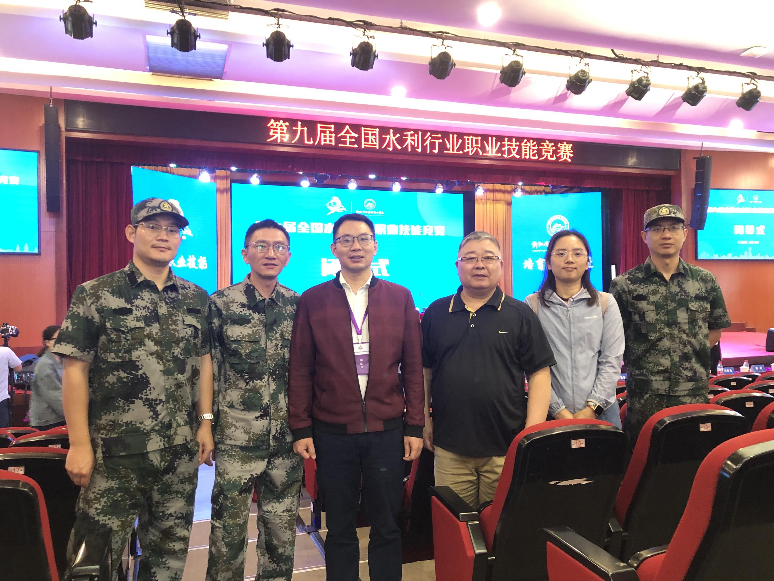 6fc9aeac95604bf60f21db35af70f838.jpg