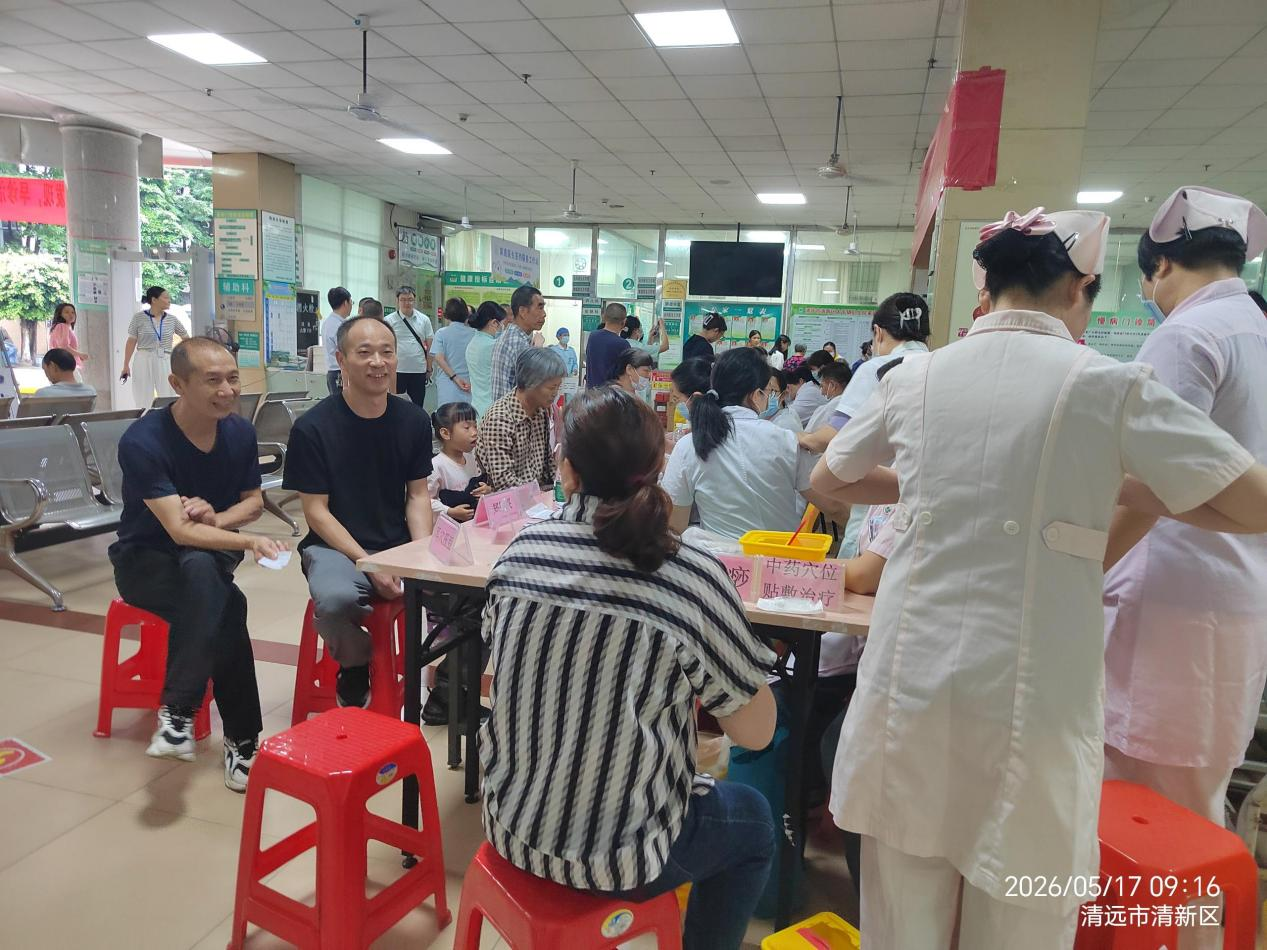 2026-14-03)广东省中医院联合清新区太平镇卫生院开展“服务百姓健康行动”义诊活动。图为活动现场。(摄影:朱静霞).png