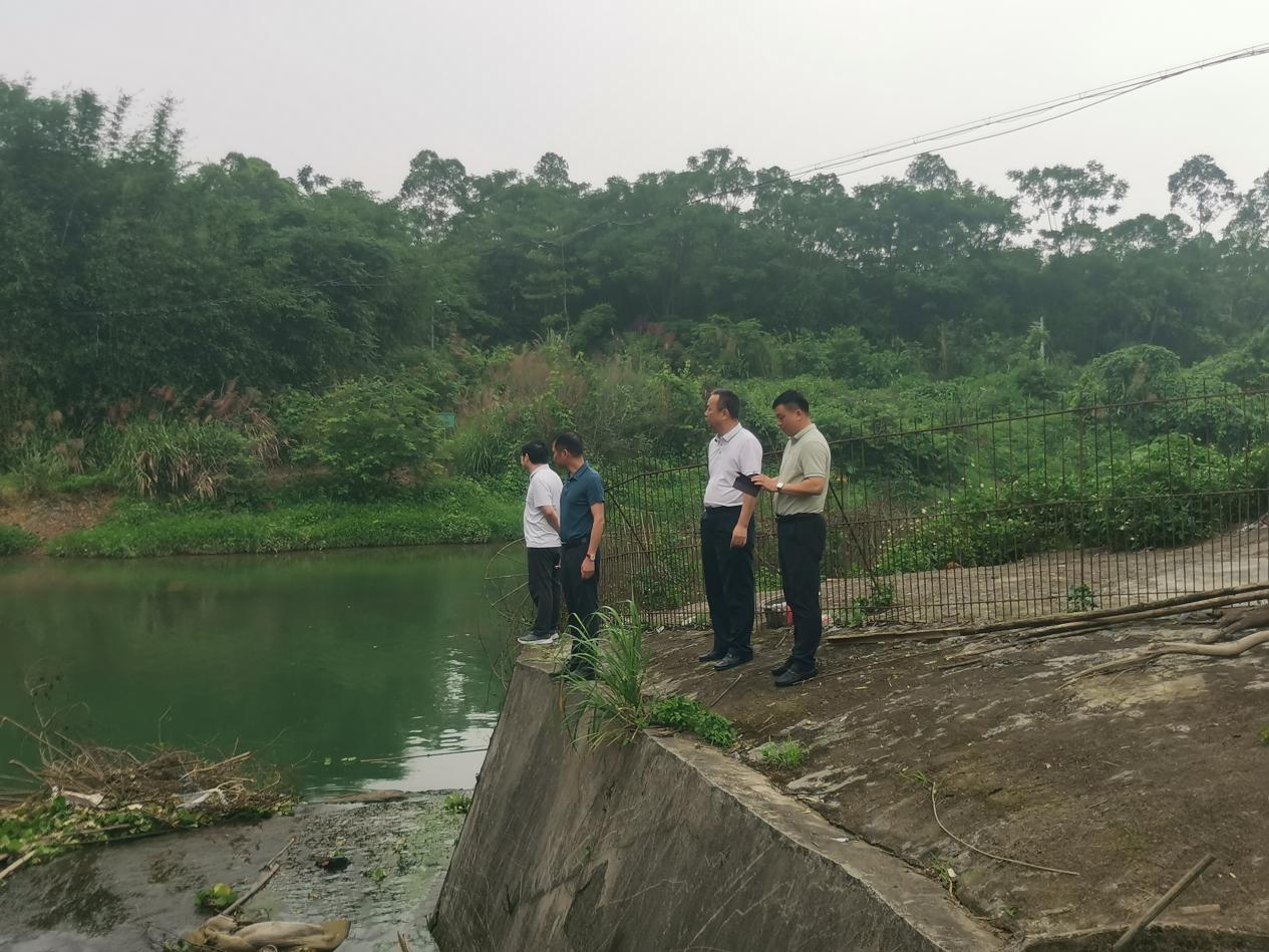 筑牢防溺水“安全堡垒”，清新浸潭人大代表在行动