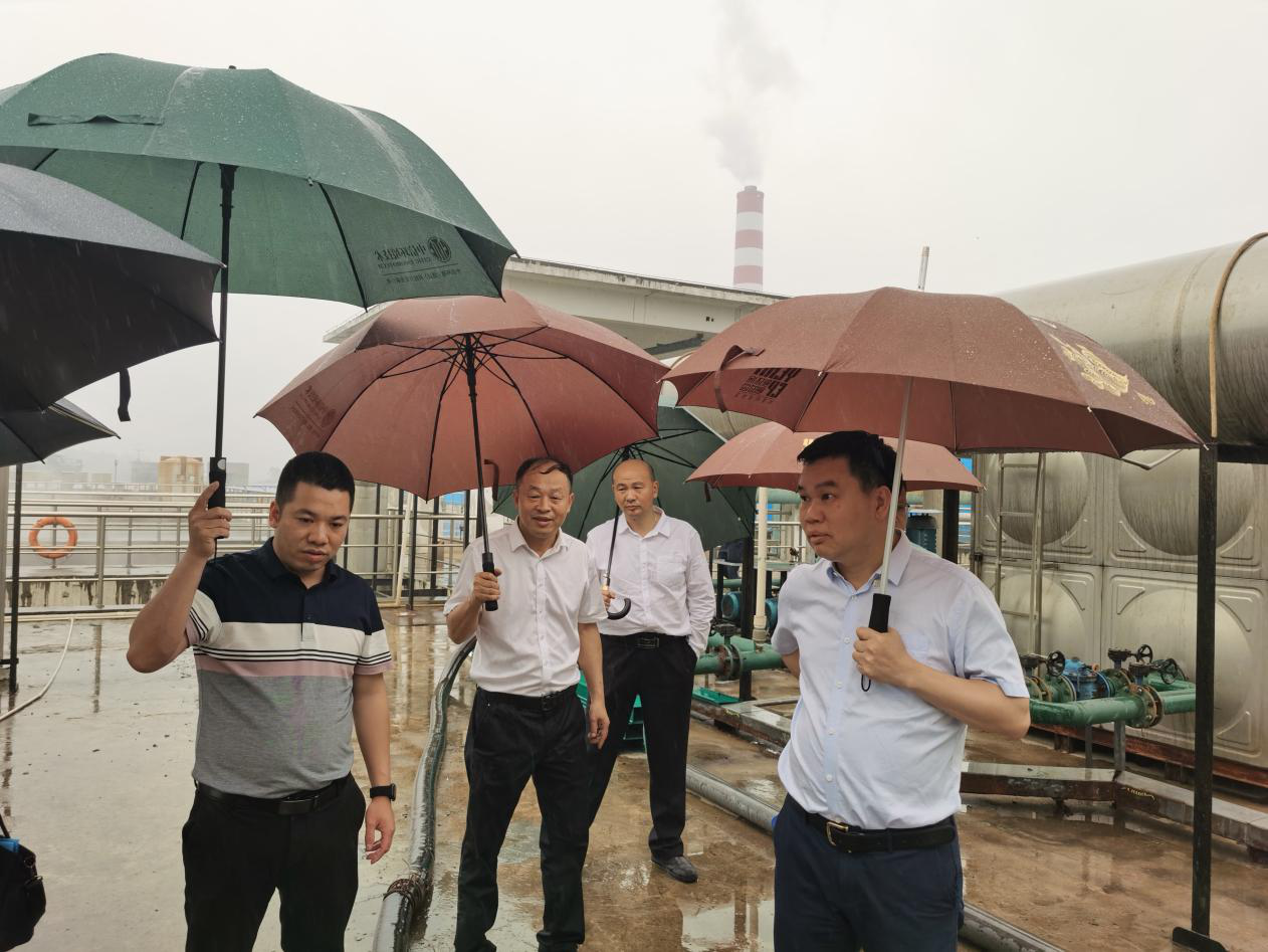郑伟斌带队到中信环境(清远)科技开发有限公司开展汛期环境安全专项